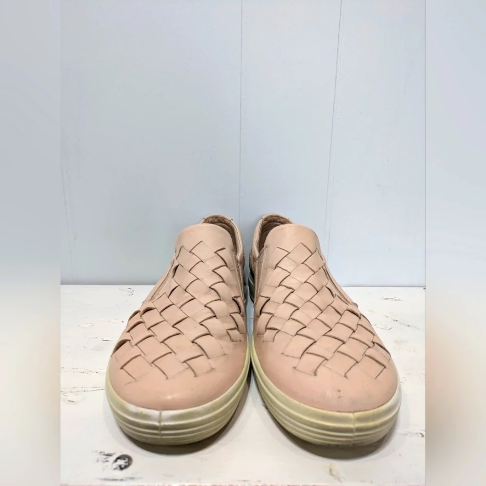 Ecco Soft 7 Woven Leather Slip On Shoes Two‎ Pair Lot Black Pink Size 8 Or 39
